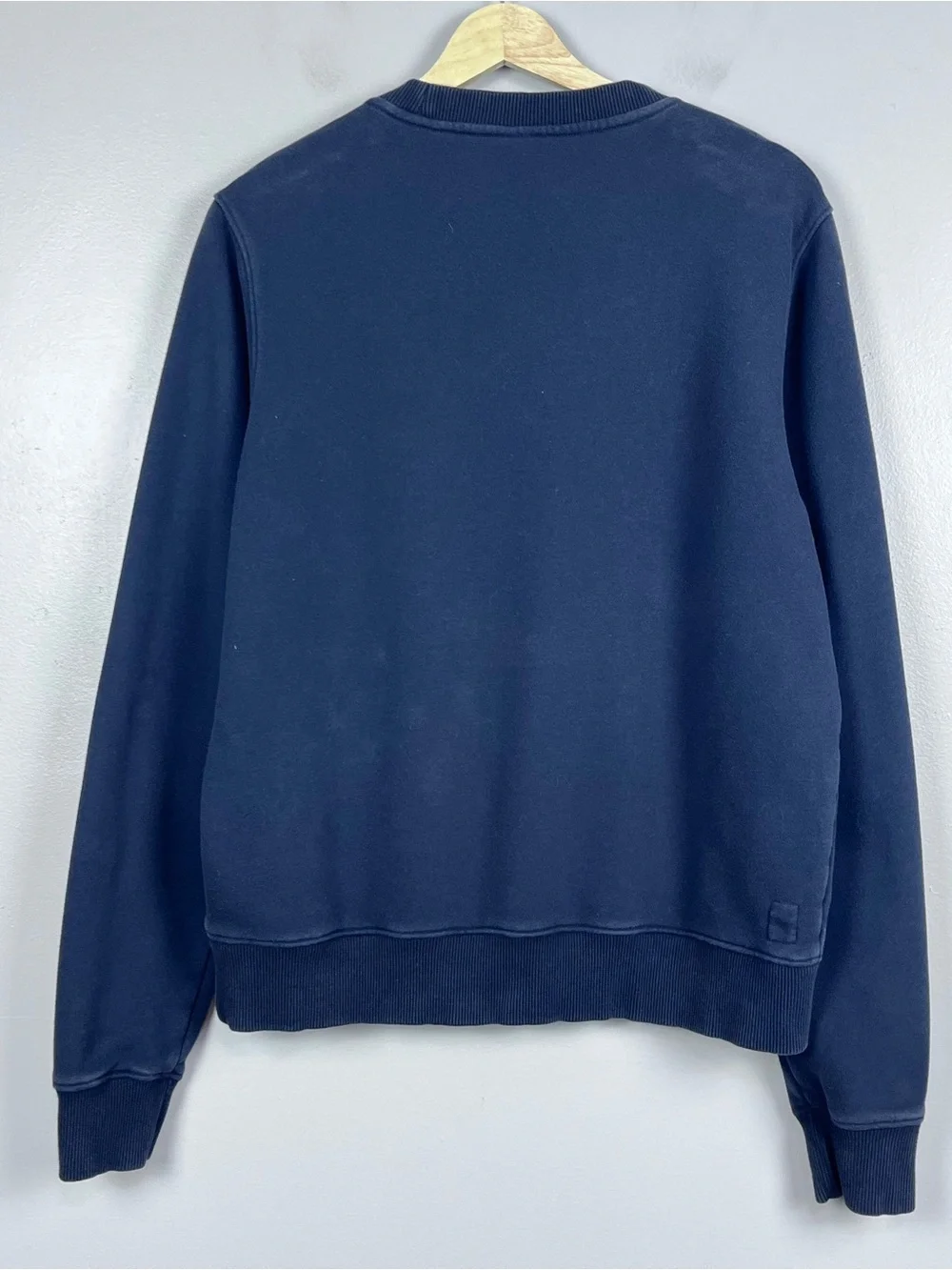Vuori Men's Logo Front Encinitas Crew Neck Pullover Sweatshirt Size S; Casual